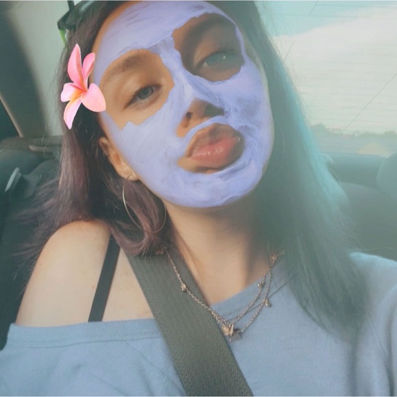 Meet your Posher, lilly - Picture 1 of 1